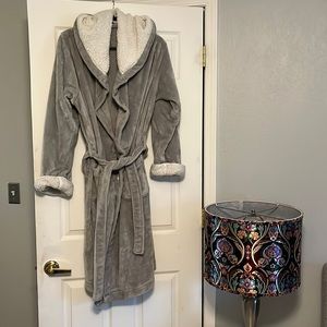 Large/XL Fuzzy Robe